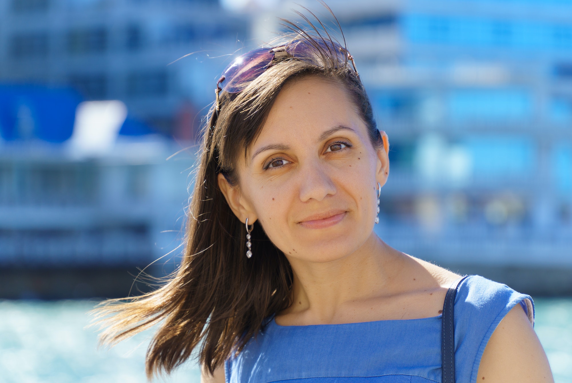 Красивый портрет молодой женщины